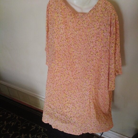 💲1⃣▶▶3x peachy orange top Pretty - Picture 4 of 7